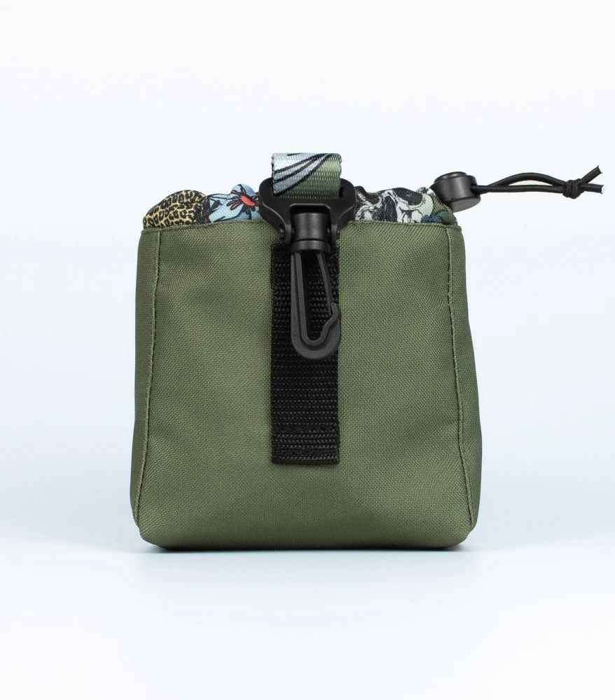 Saszetka na smaczki Skull Green