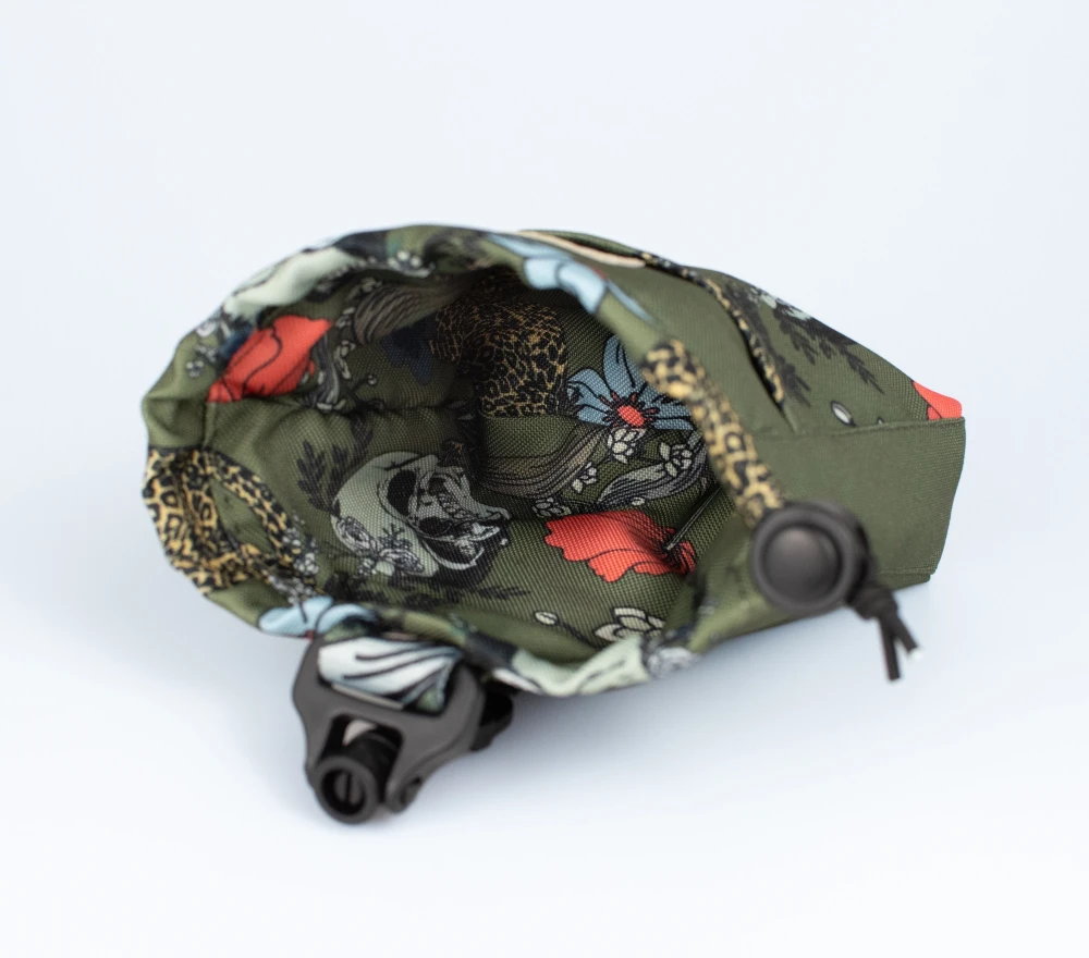 Saszetka na smaczki Skull Green